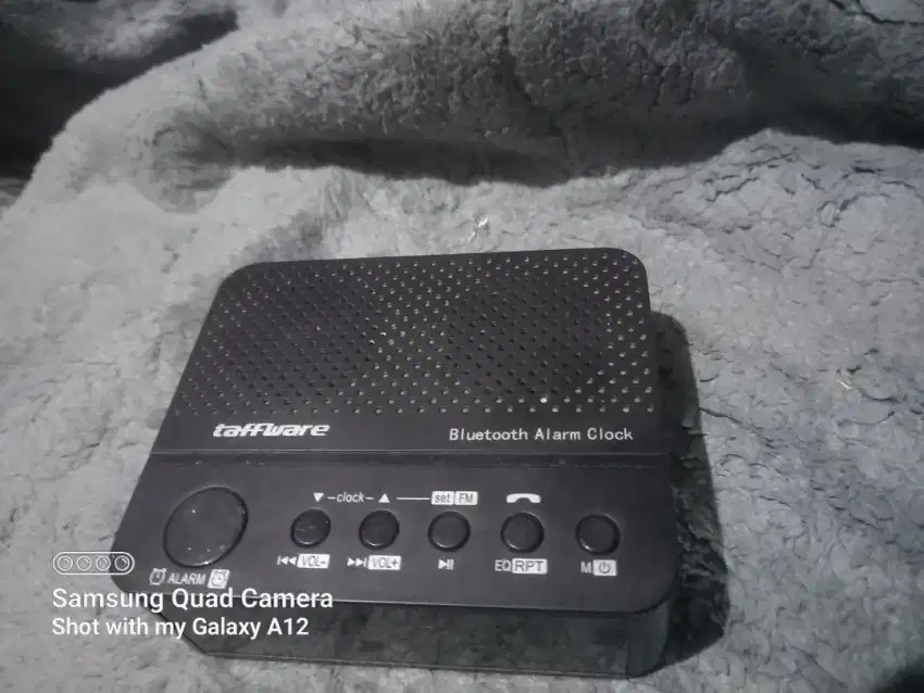 Alarm /Radio Fm/Jam/Bluetooth Speaker,fungsi normal