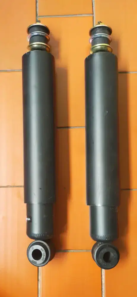 Shock depan isuzu elf kayaba indonesia