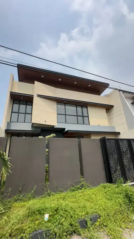 Dijual rumah elite Kertajaya indah timur dekat mall galaxy