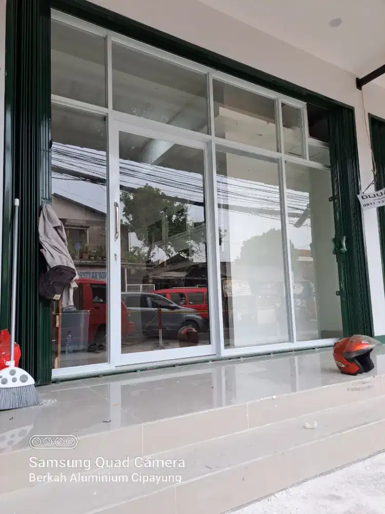 Partisi Aluminium dan Kaca