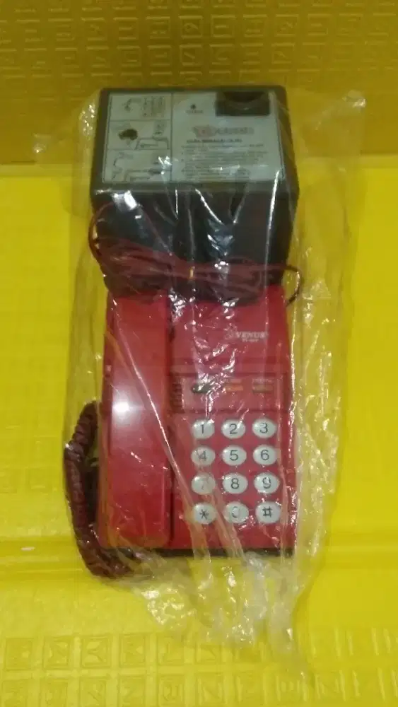Box Telphone Koin Jadul Antik Terawat