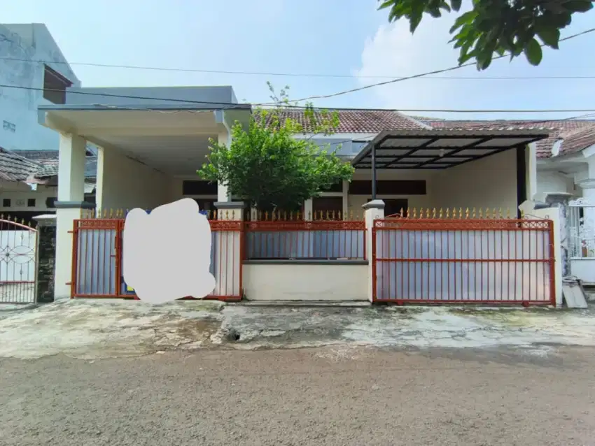 Dijual rumah bagus dan siap huni di Bojong Kulur