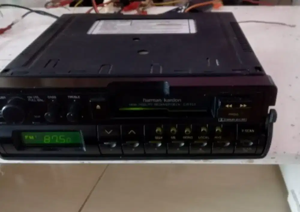 Tape mobil Antik Merk Herman Kardon