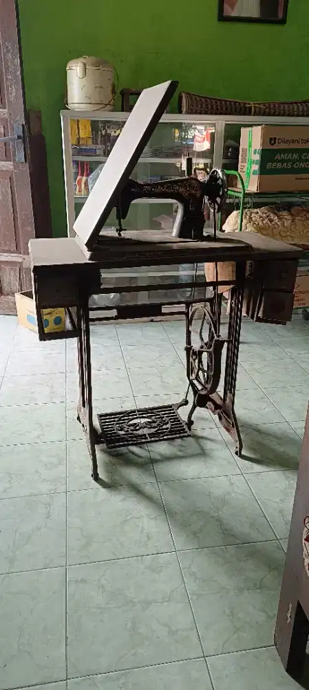 Mesin jahit manual merk butterfly