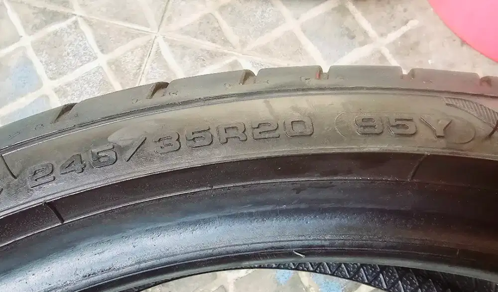 Ban Good Year 245 35 Ring 20