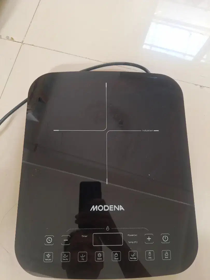 Kompor induksi Modena tipe PI 1316