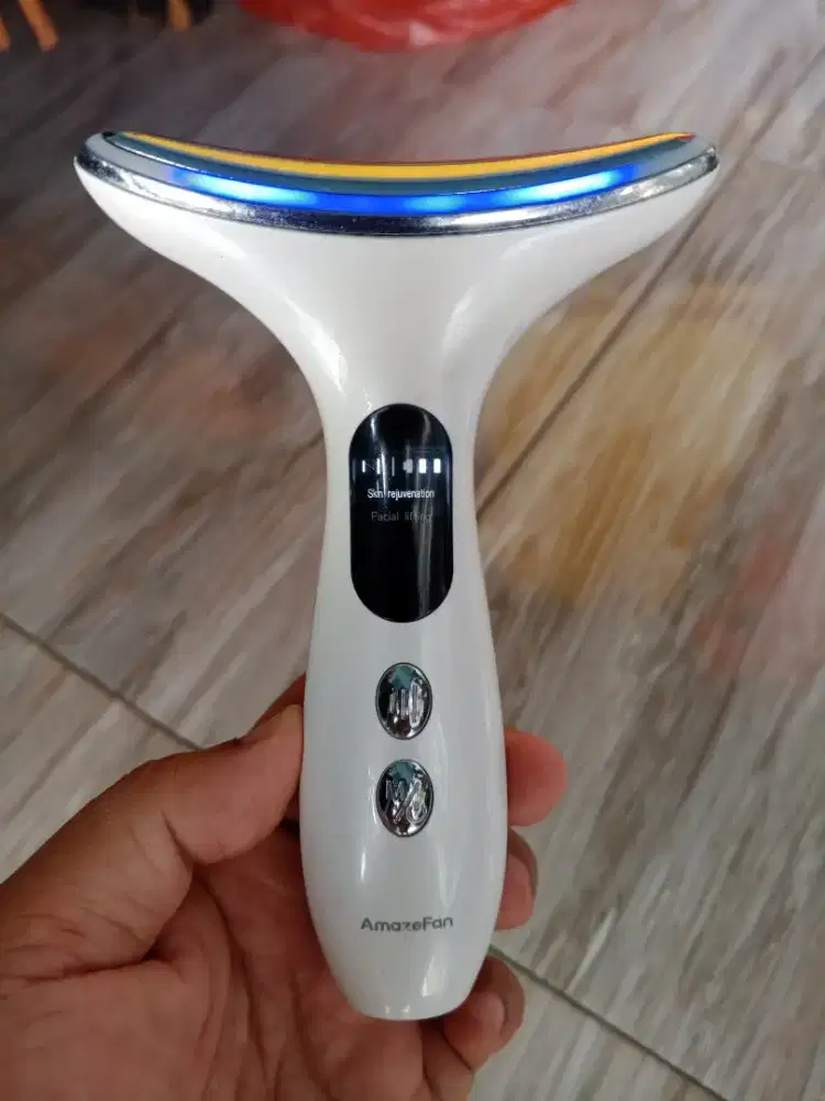 Alat Setrika Wajah AmazeFan HJY-1002