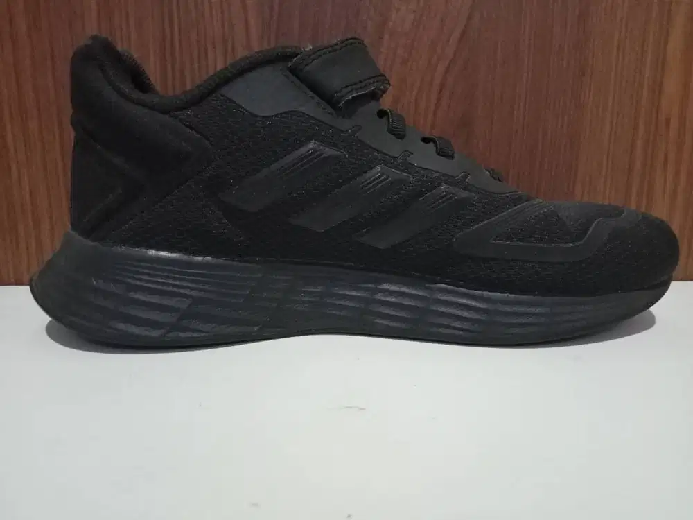 Preloved sepatu Adidas Kids original