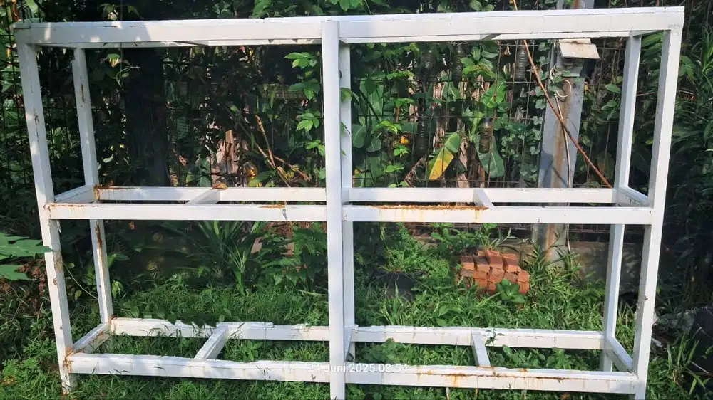 Rak aquarium, rak bunga hias