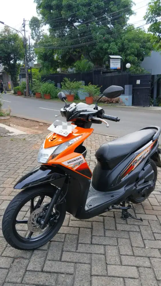 BEAT FI 2013 SS LENGKAP PAJAK PANJANG UNIT GRESS BERGARANSIBERKUALITAS