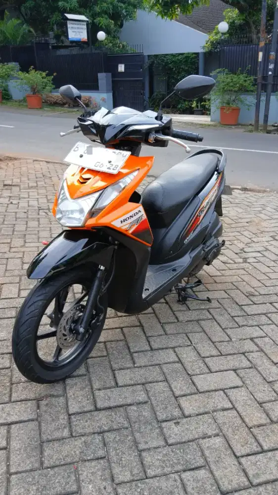 BEAT FI 2013 SS LENGKAP PAJAK PANJANG UNIT GRESS BERGARANSIBERKUALITAS