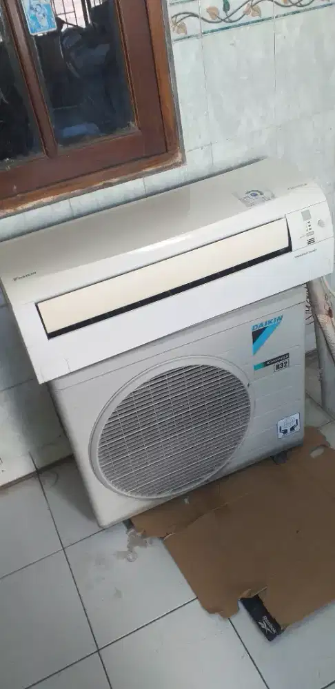 AC Daikin Inverter 1 Pk
