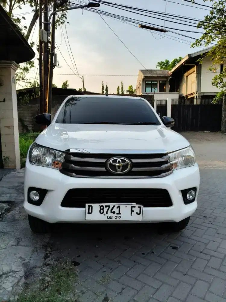 Toyota Hilux DC E 4x4 mt 2019 upgrade G