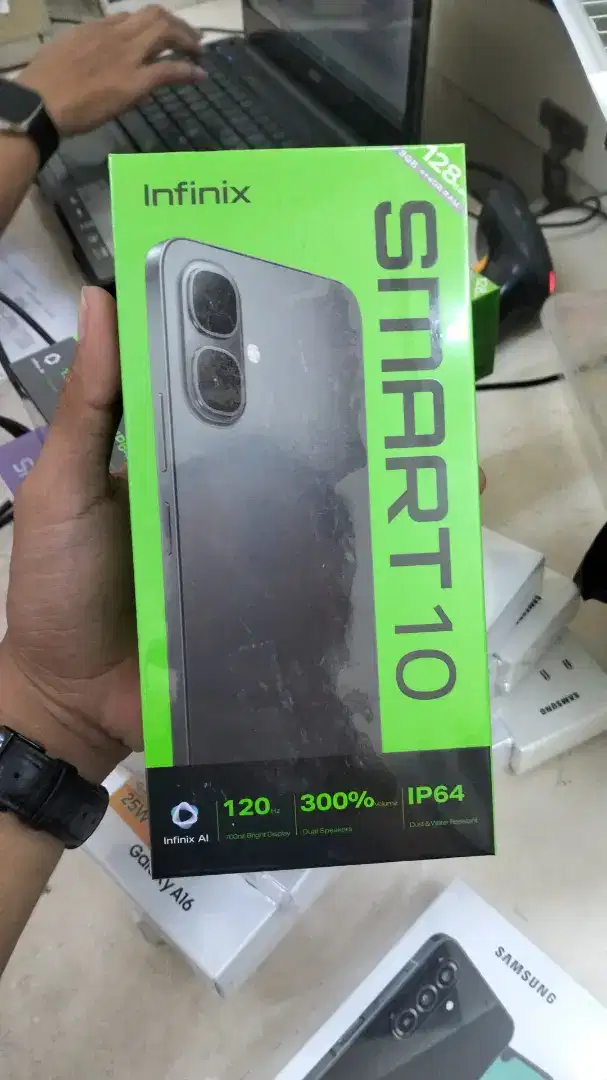 Infinix Smart 10 Ram 4+4/128 GB Terbaru !!! Garansi Resmi Cash&Kredit