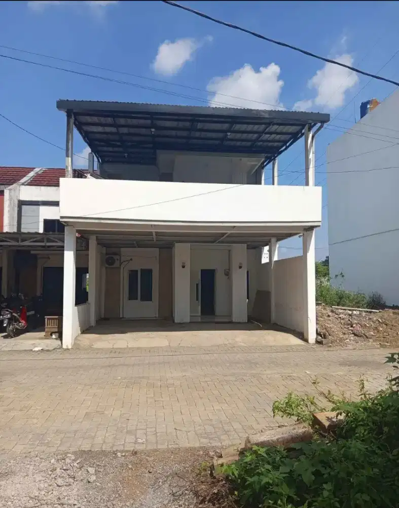 Rumah 2 lantai strategis dekat kampus Undip tembalang