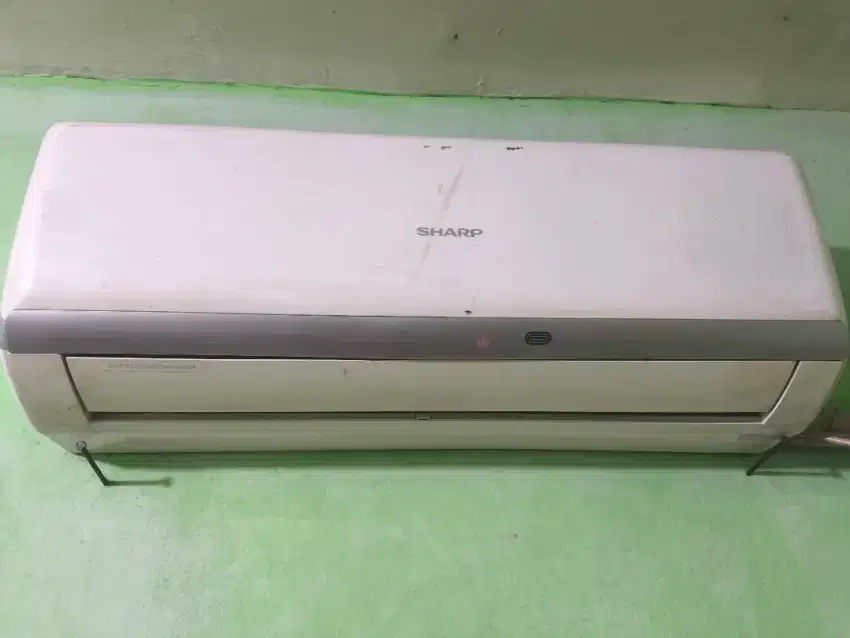 AC sharp bekas tidak dingin