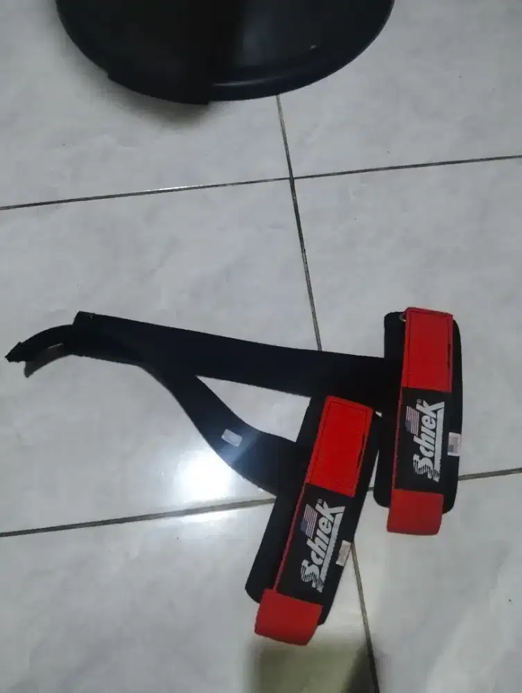 Lifting strap gym