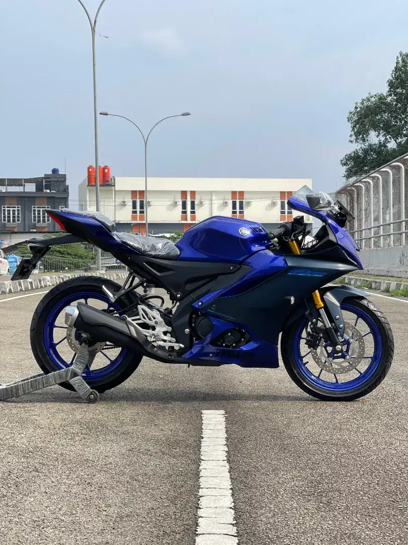[ISTIMEWA] NEW R 15 V4 CON 2023 LIKE NEW