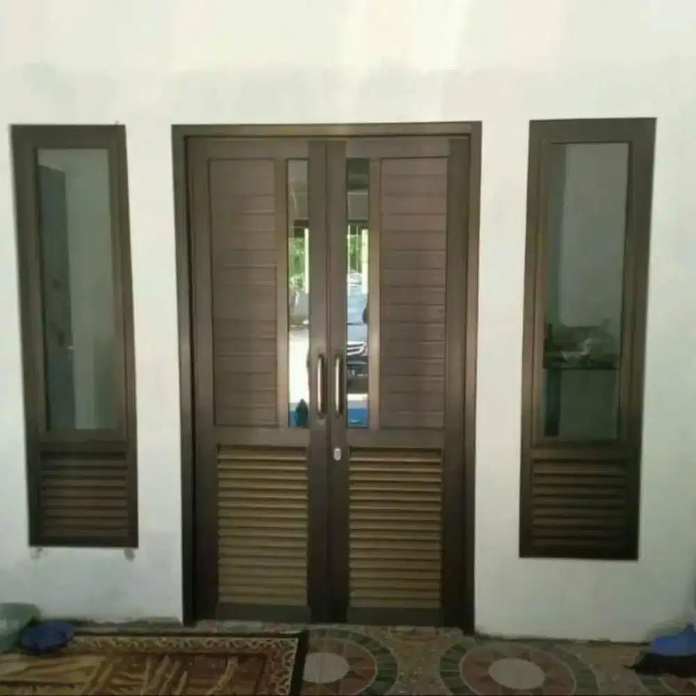 Jual kusen pintu satu dan pintu dua dari bahan aluminium dan kayu