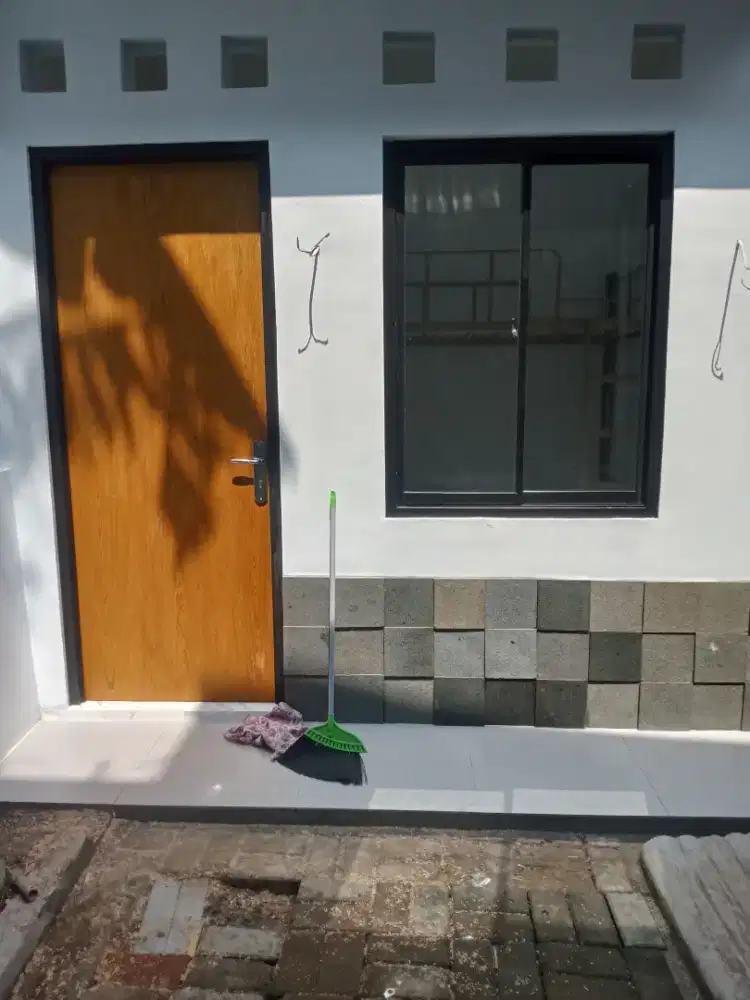 Jual kusen pintu satu dan pintu dua dari bahan aluminium dan kayu