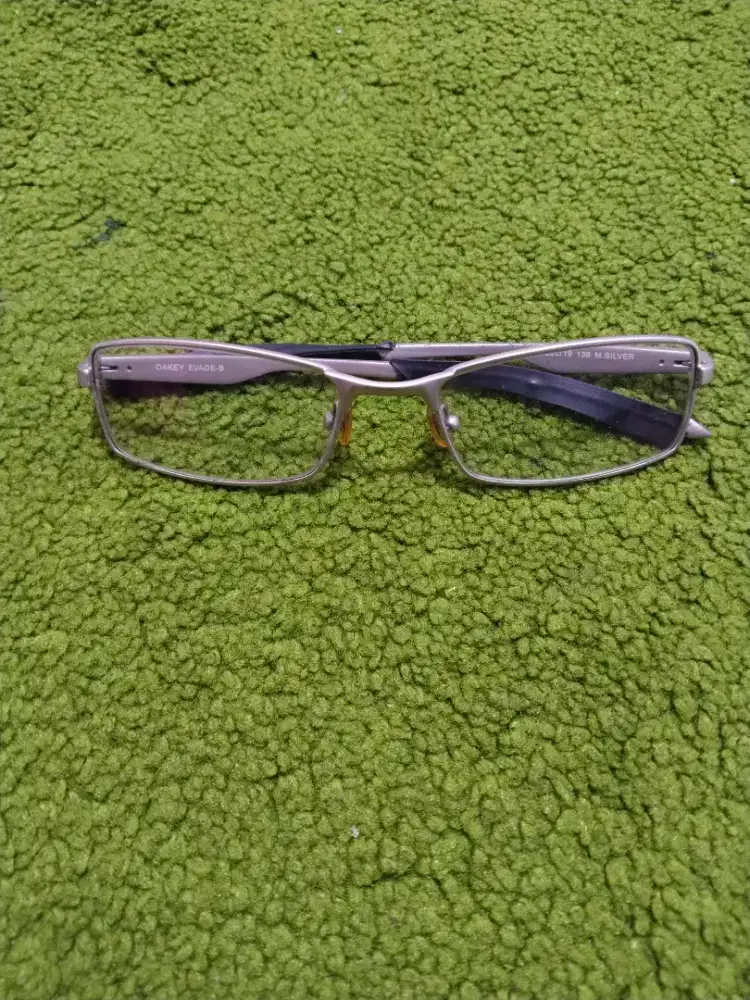 Frame kacamata Oakley made in USA