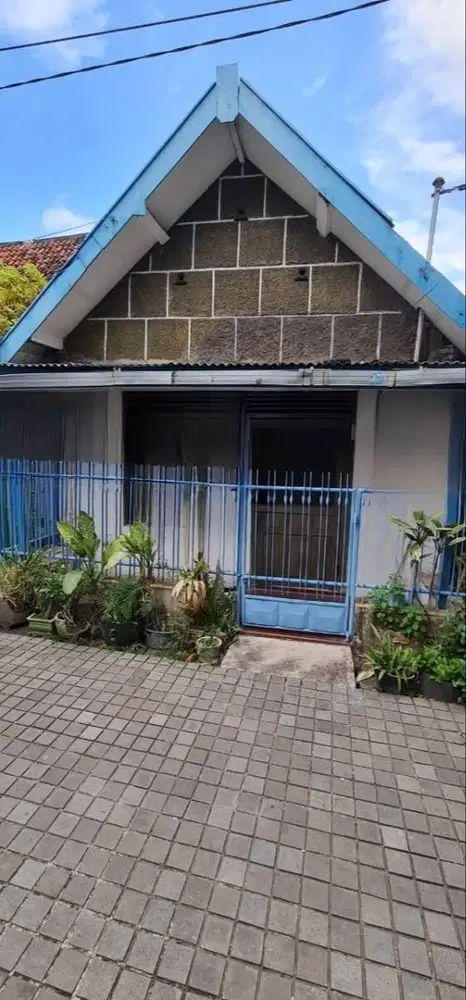 Dijual Rumah Tengah Kota Bubutan  Kota Surabaya Termurah