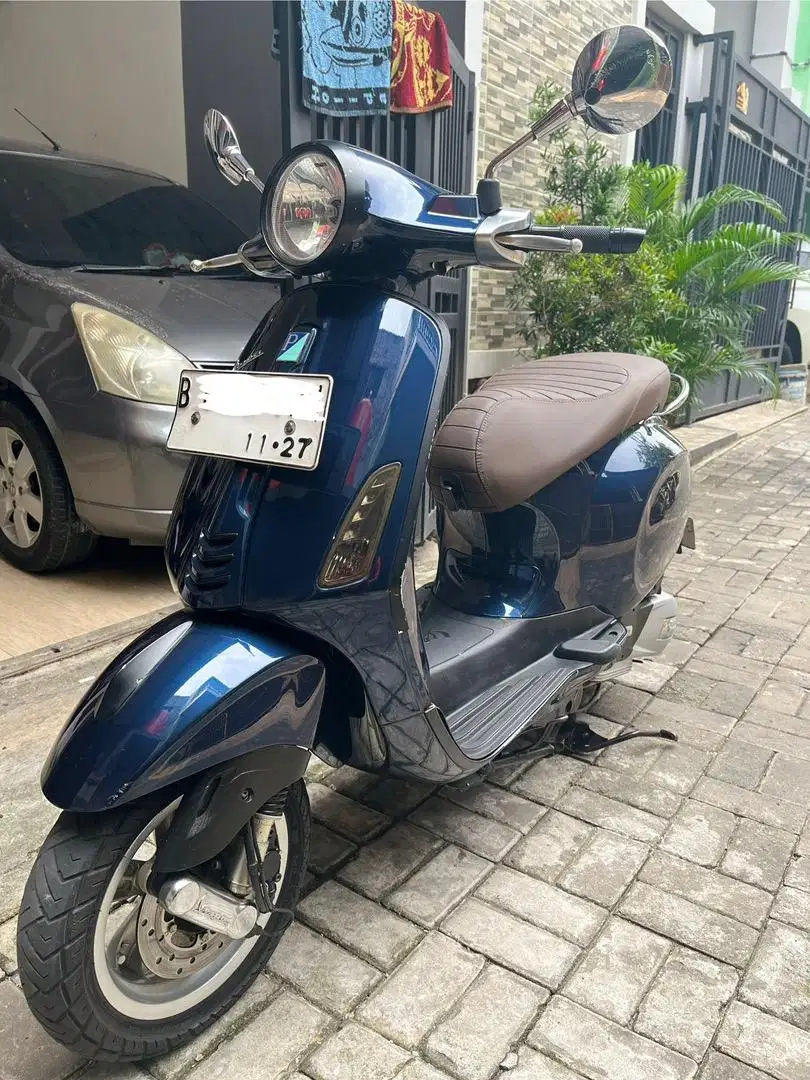 Vespa Primavera IGet 150 Midnight Blue