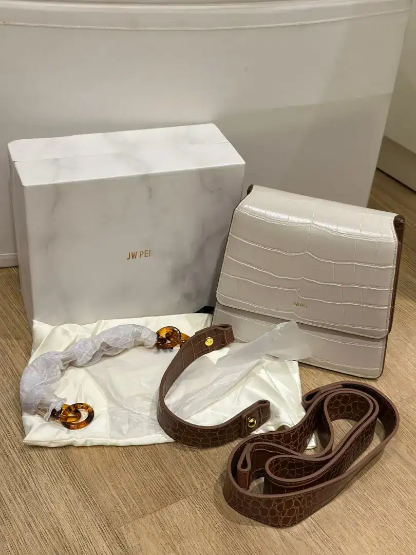 JW Pei Bag (Preloved)