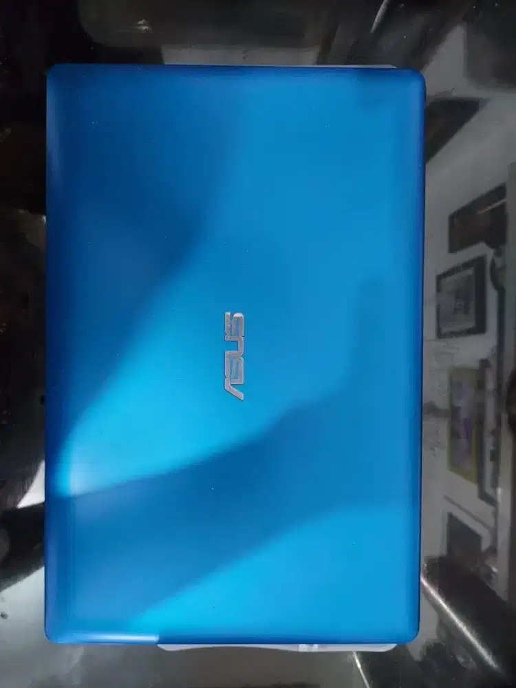 Laptop ASUS X200M biru