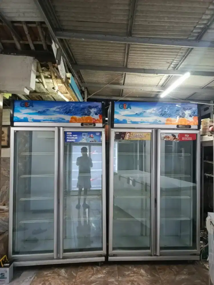showcase chiller 2 pintu (gea)