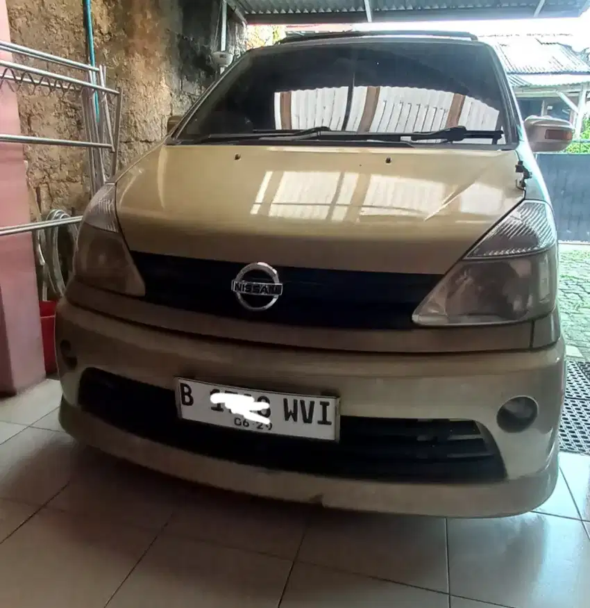 Nissan serena HWS matic pajak on baru bayar tinggal pakai no pr