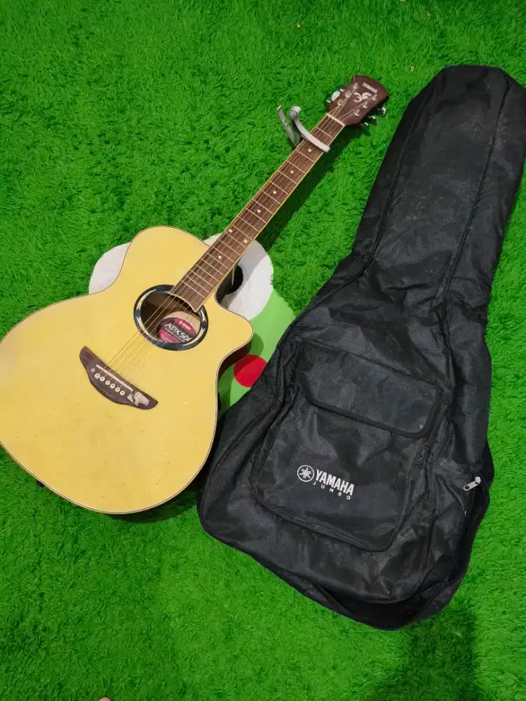 Gitar Yamaha apx 500