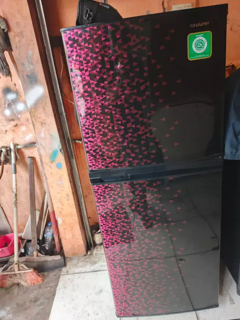 Kulkas 2 Pintu merk Sharp Normal