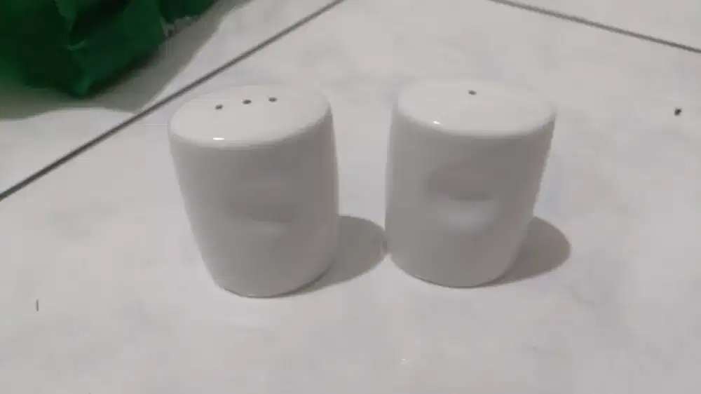 Salt Pepper Shaker, Pasta Bowl Keramik Bekas Resto Ex Cafe