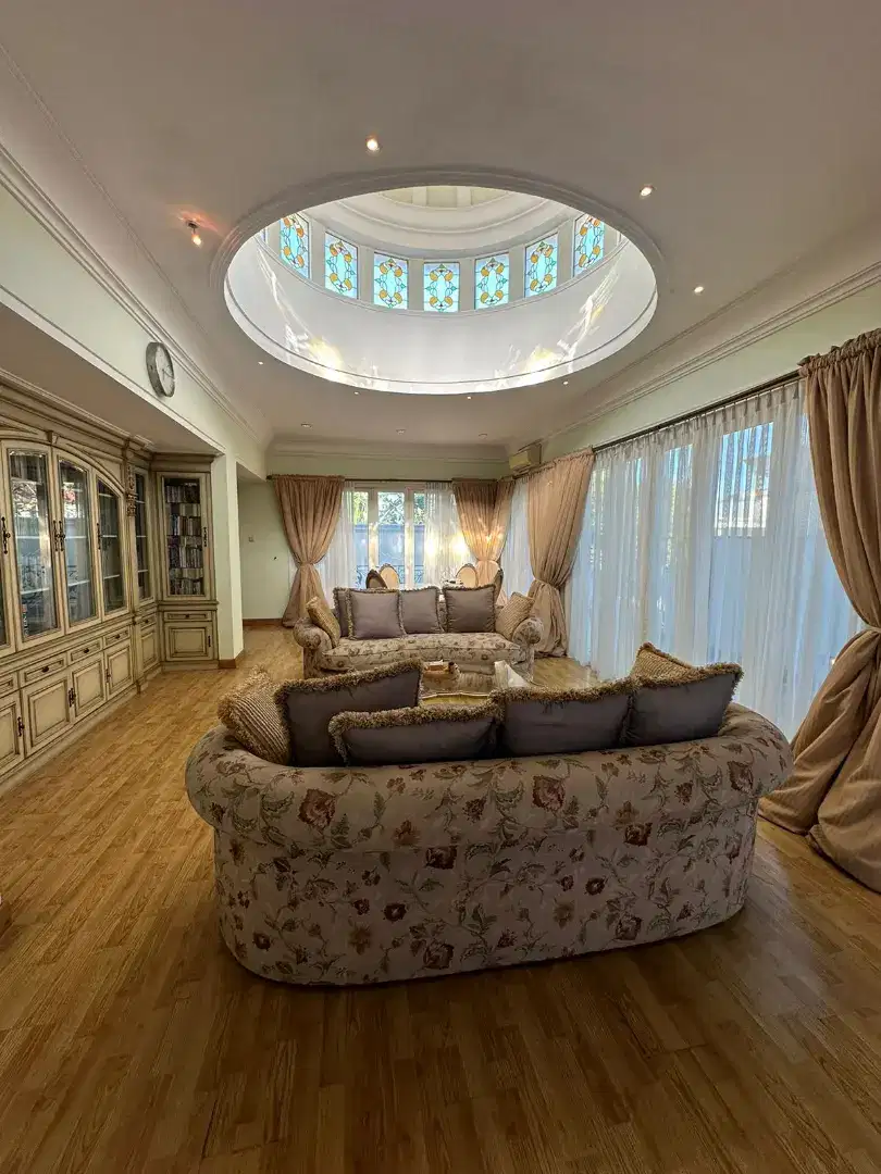 Rumah Kano Full Marmer di Pik