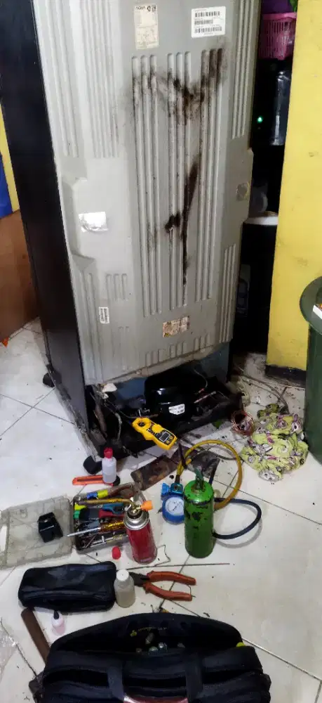 Service kulkas frizeer showcase Ciller mesin cuci pompa air