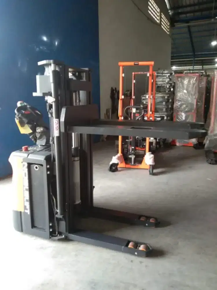 Stacker Elektrik Murah Semarang