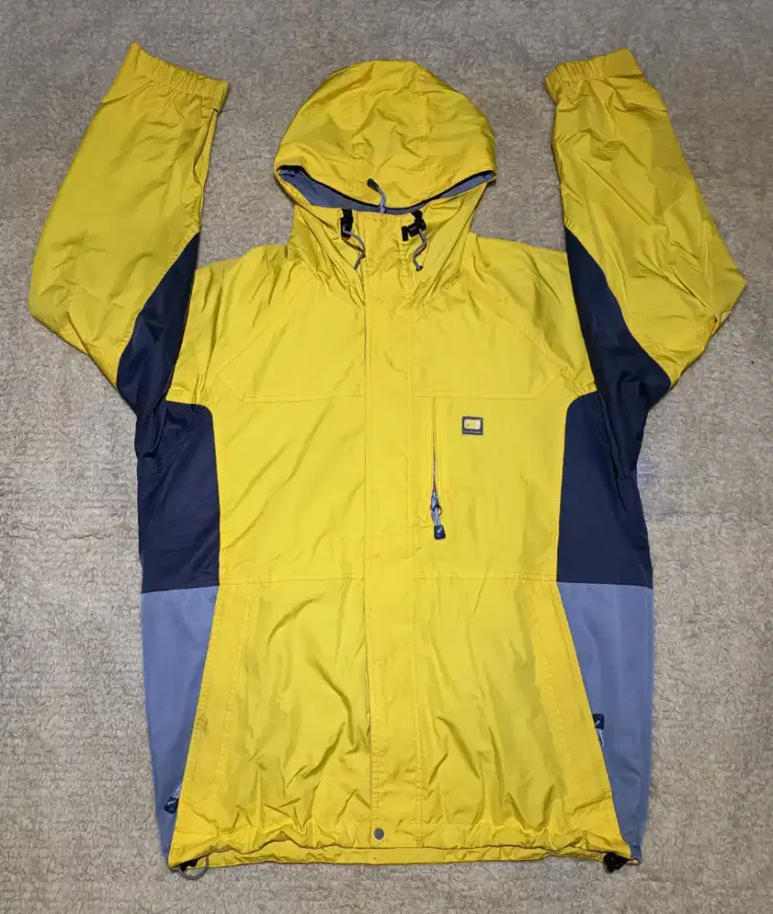 Jaket Gunung Outdoor Second Estivo, Original (Asli), Tebal, Bagus