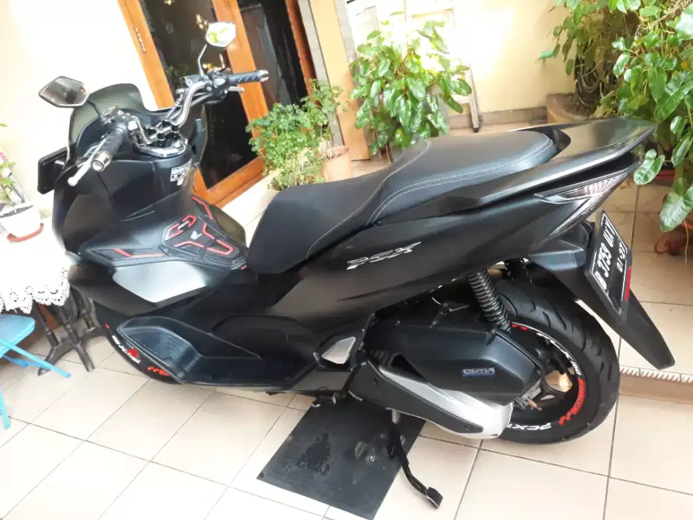 Honda PCX 160 cbs 2022 Hitam Doff