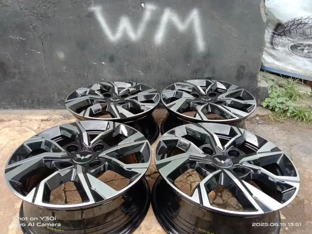 Velg Original Wuling Confero R15 pcd 4X114 JJ 6 ET 39