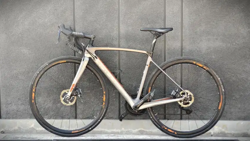 Jual Cepat Sepeda Roadbike Polygon Stratos S7 Disc 2019 Jarang Dipakai