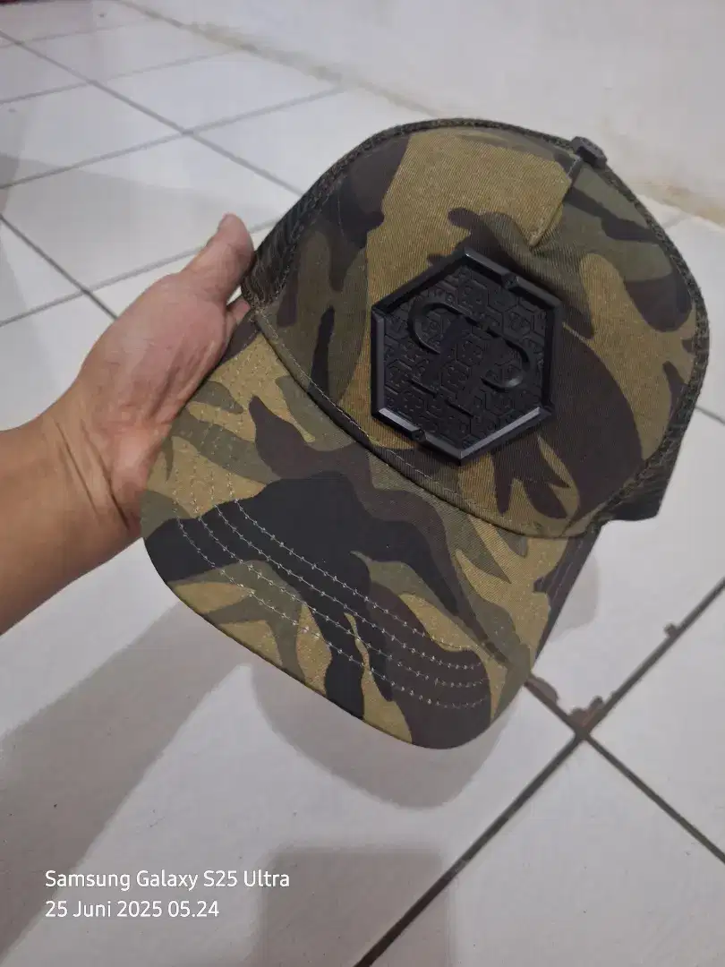 Topi Trucker Camo baru harga 150rb