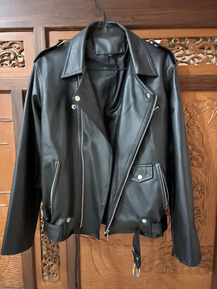 Jaket kulit sintesis