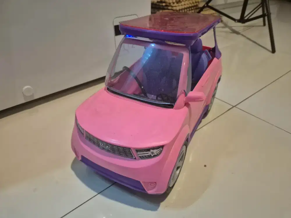 Mainan Mobil Barbie