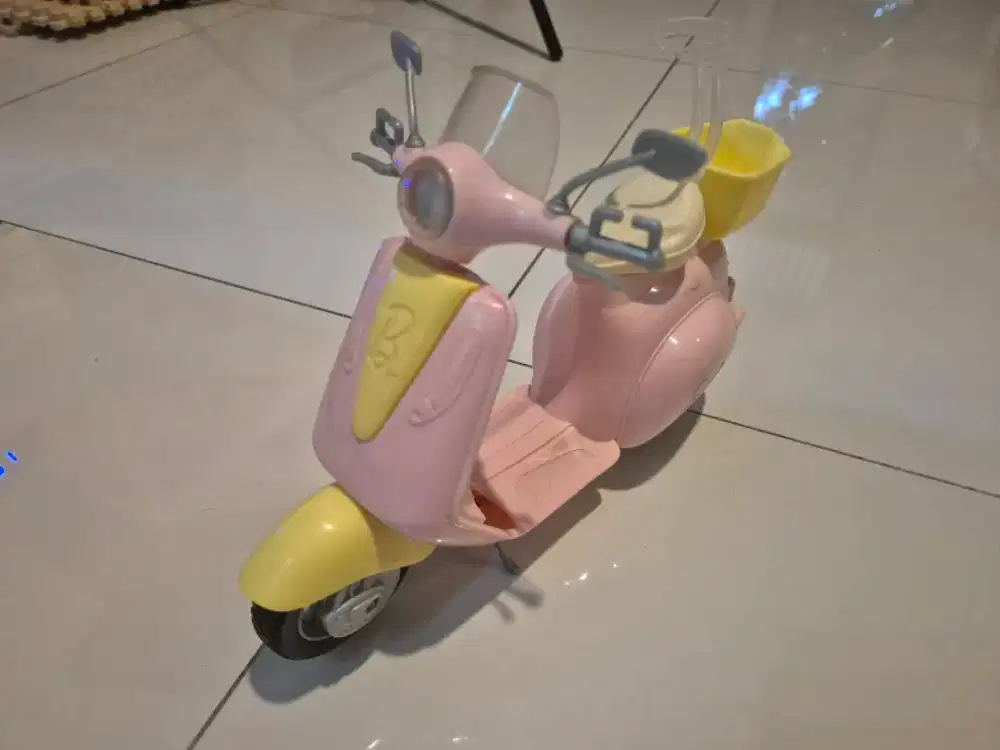 Mainan Skuter Barbie