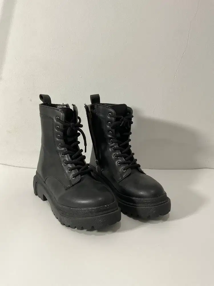 Sepatu Boots Hitam Wanita | Winter Boots
