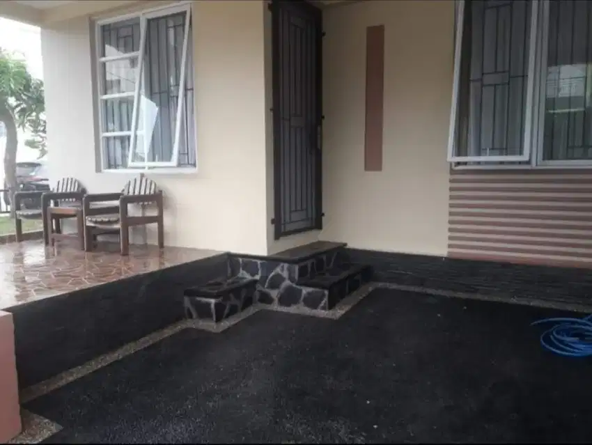 Dijual Rumah hoek