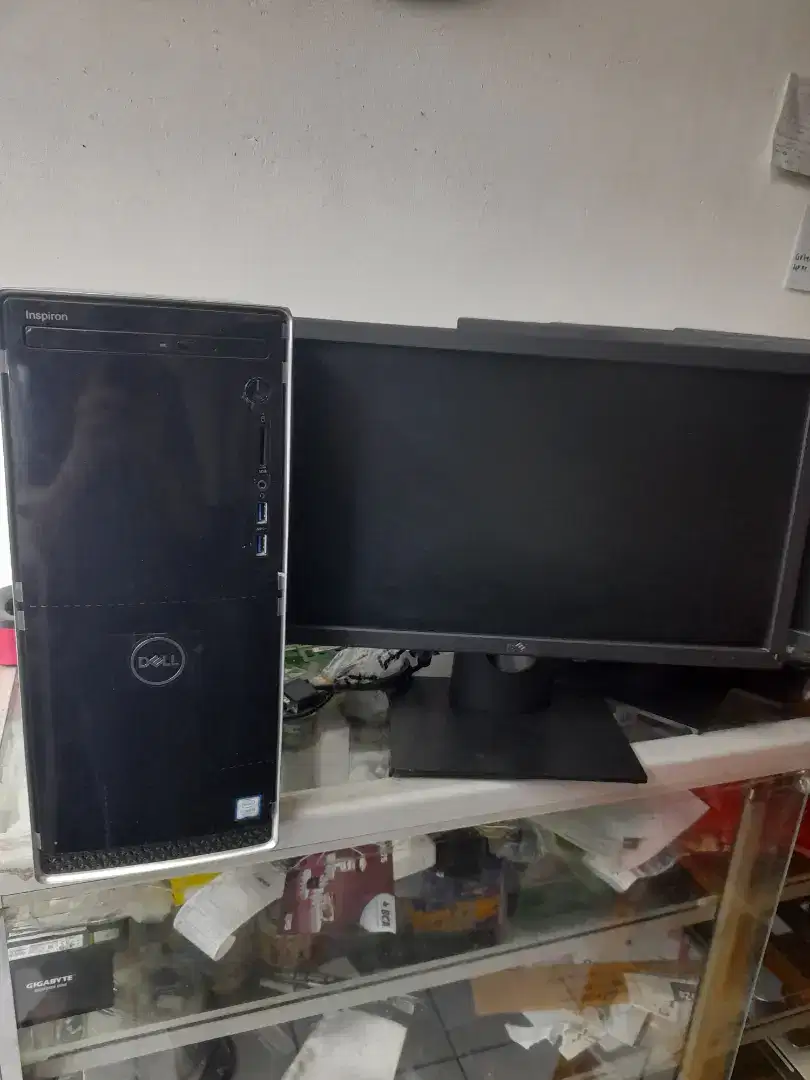 1set Cpu dell inspiron 3671 core i5 dan lcd
