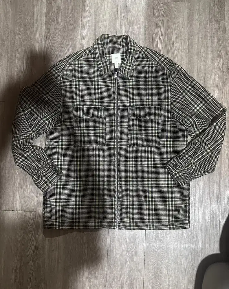 Jaket Flannel H&M Size L