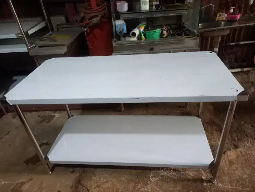 Jual beli peralatan bekas dapur restoran